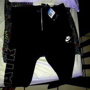 Zip up Nike leggings brand new size medium